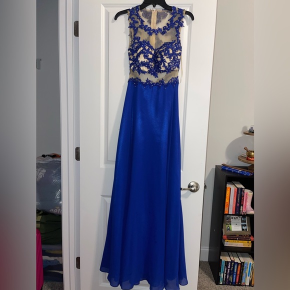 ‘Say Yes to the Prom’ Blue Long Dress - Picture 2 of 4